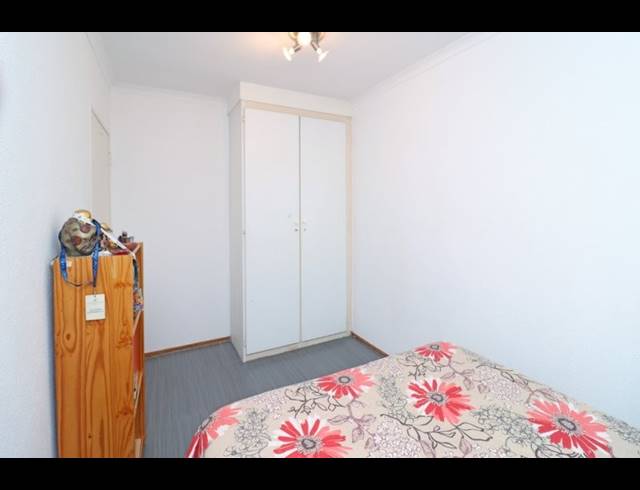 2 BEDROOM APARTMENT FOR SALE IN ROBINDALE